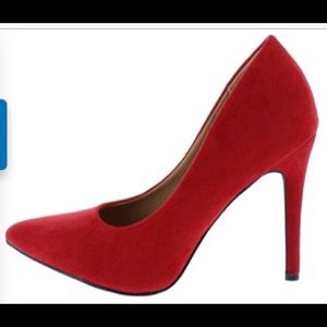 (Closet Closing Sale) Brand new red suede pump❤️